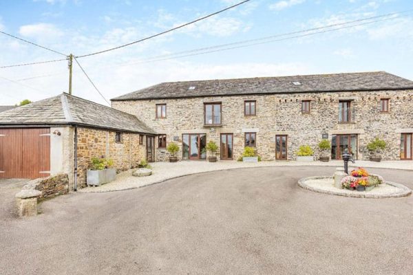 The Place 2 B - Higher Churchtown Farm, Tresmeer