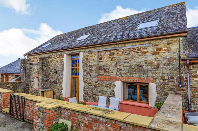 The Threshing Barn, Oldiscleave Farm