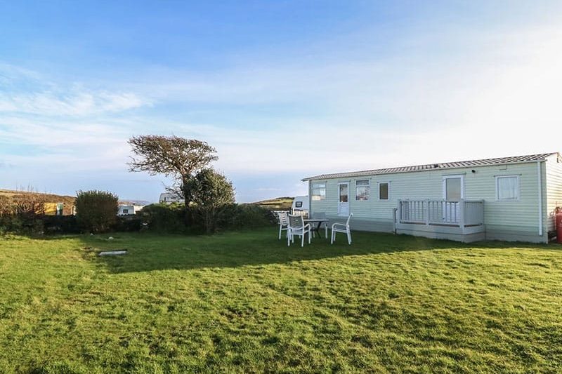 Tir Glyn Caravan, Uwch Mynydd