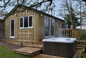 Treehouse Cabin - Wallace Lane Farm, Brocklebank