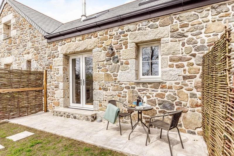 Tulip Barn, Cadgwith