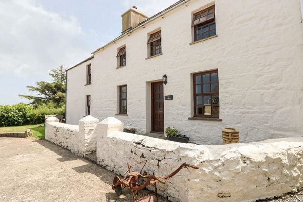 Ty Fferm, Newport