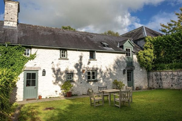 West Cottage, Myddfai