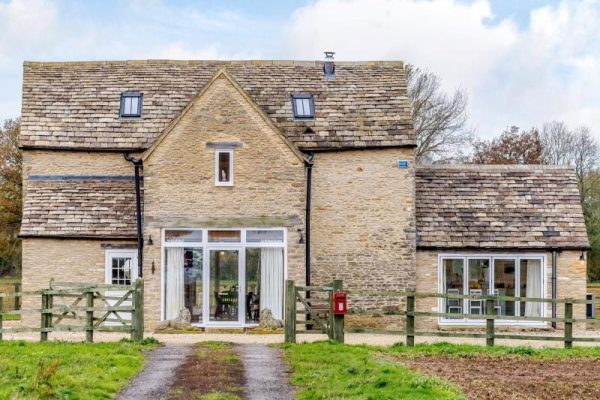 Wheatear Cottage, Kencot