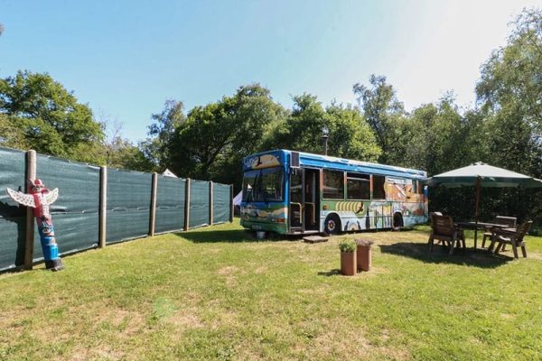 The White Cloud Bus, Ipstones