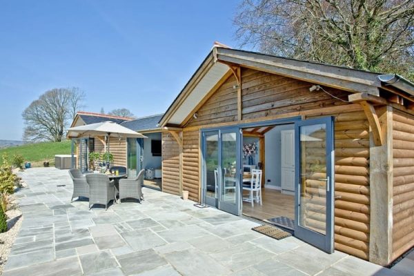 Woodland View Lodge, Axminster
