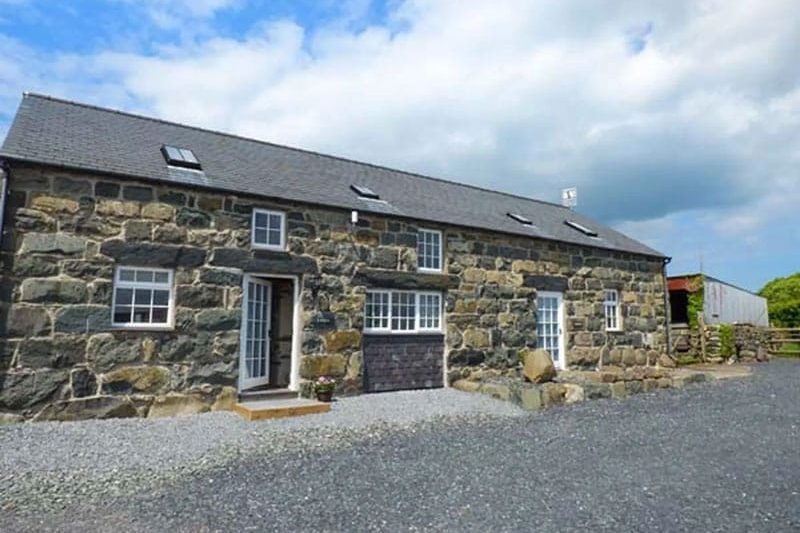 Y Stabal, Chwilog